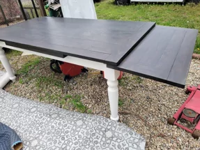 Expandable Dining Room Table 