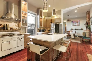 5 Fat Columns & A Fish Pond We Love NOLA Travel