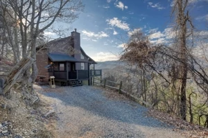 Tanner Manor - The Loft - Pigeon Forge, Tennessee