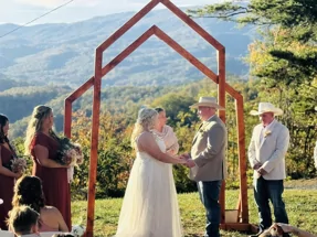 Tanner Manor - Footprints in the Sand - Gulf Shores, Alabama